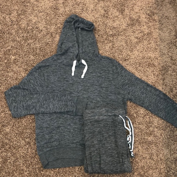 Aeropostale Pants - Gray Sweatsuit Set